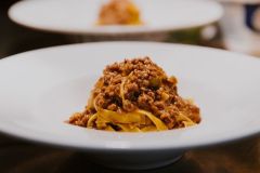 Fettuccine di bufalo stracotto di Buccia Trattoria ph. Camilla Trani
