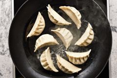 6 CUOCERE I RAVIOLI