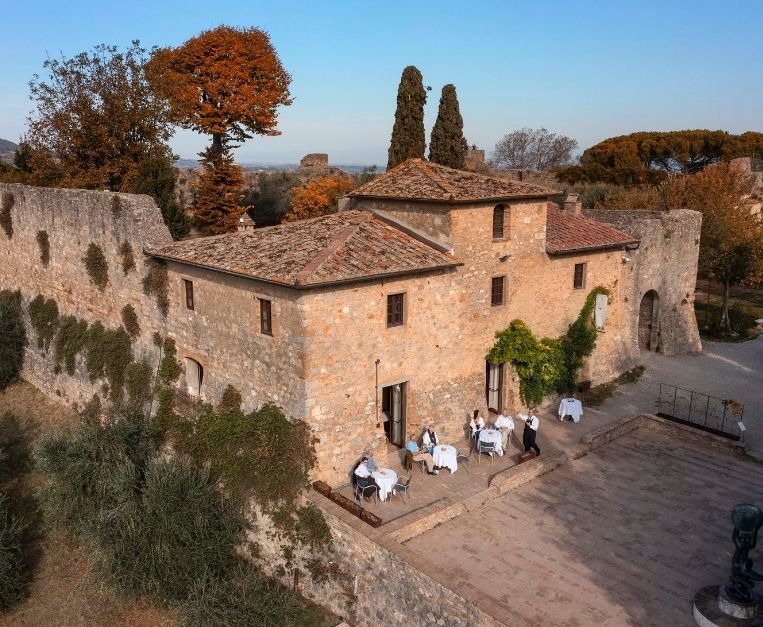 Vernaccia di San Gimignano, the White Queen of Tuscany • Food and Wine Italy