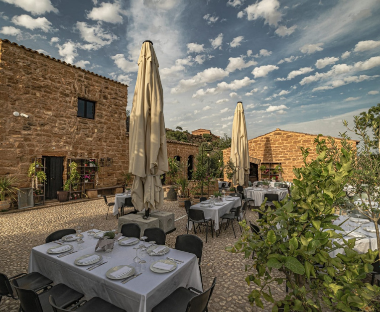 cena-beneficenza-agrigento-valle-dei-templi-caritas