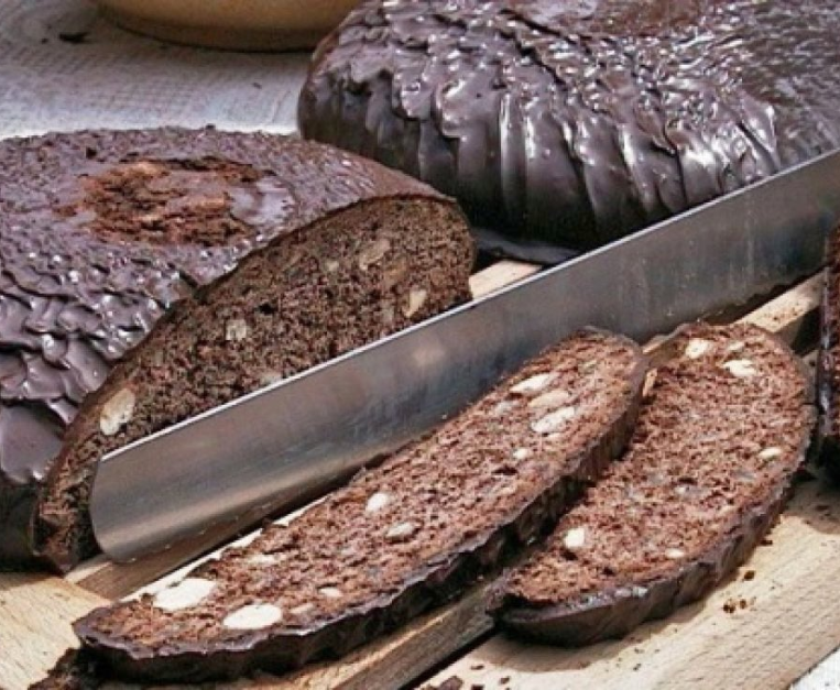 pampepato-ferrara-ricetta