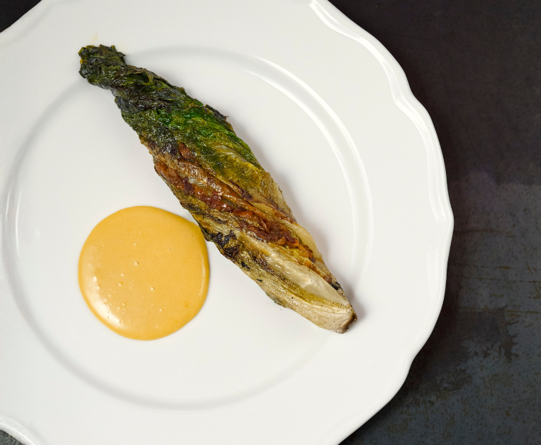 lattuga-alla-brace-chutney-di-prugne-zabaione-al-taleggio