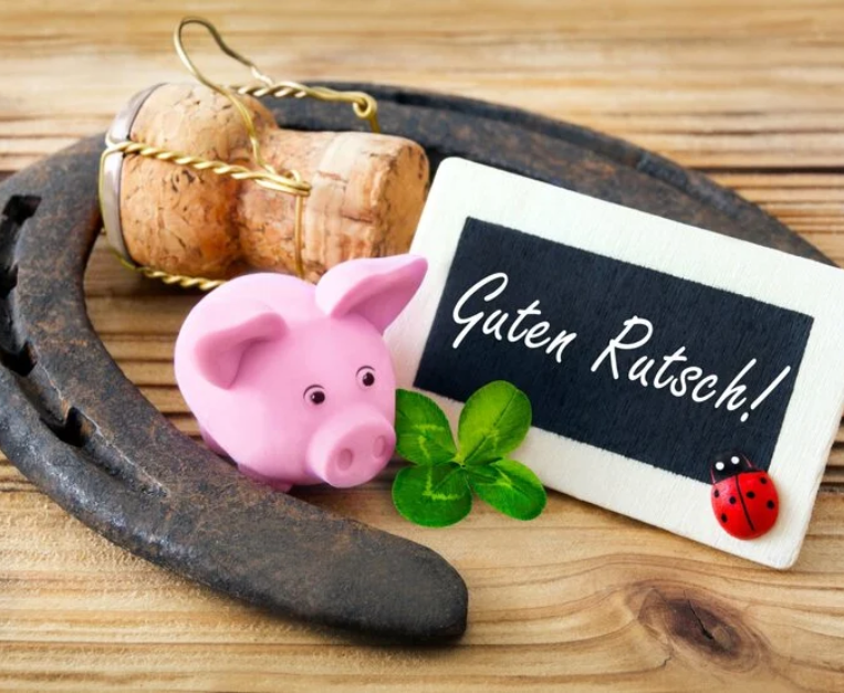 maialini-marzapane-capodanno-germania-porta-fortuna