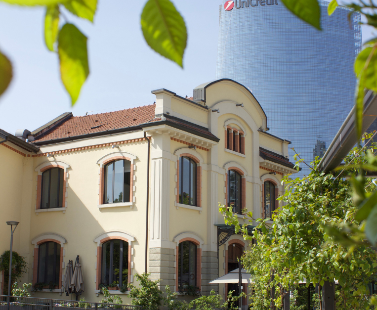 ratana-milano-cesare-battisti