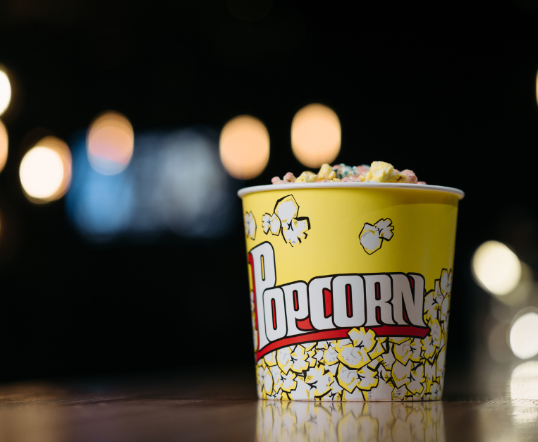 effetto-zalone-cinema-ristoranti-consumi-italiani