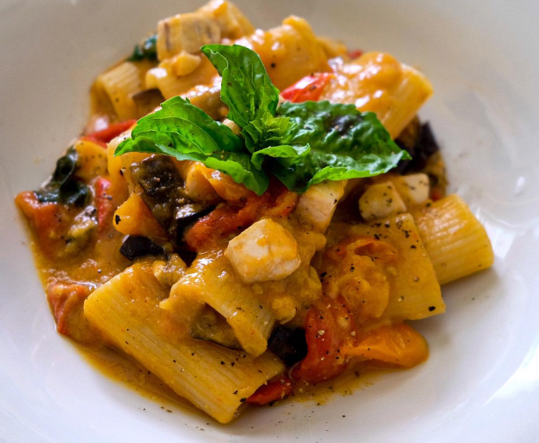 ricetta-rigatoni-pesce-spada-melanzane