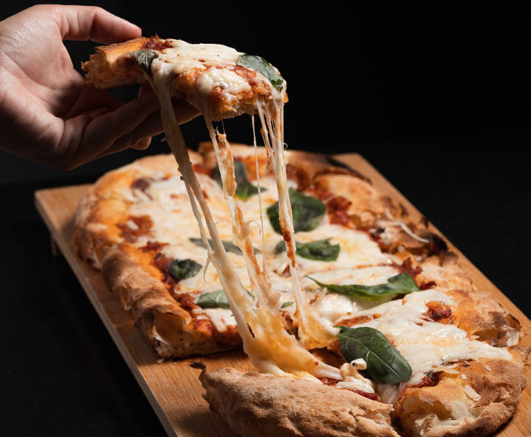 i-vesuviani-pizzeria-castello-di-cisterna-casoria-pomigliano