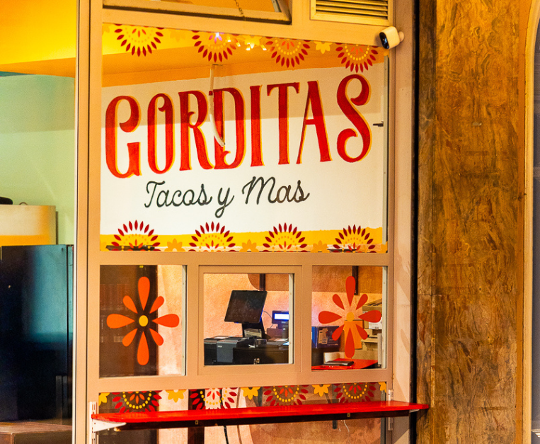 a-bologna-ha-aperto-un-vero-e-autentico-street-food-messicano-gorditas-come-si-mangia