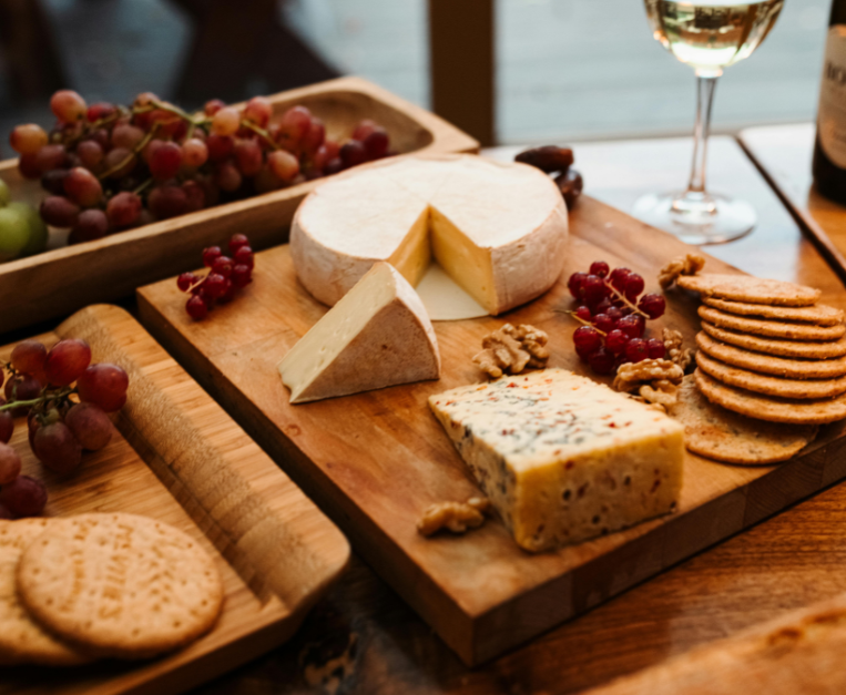 formaggi-francesi-rischi-biodiversita-clima-normative