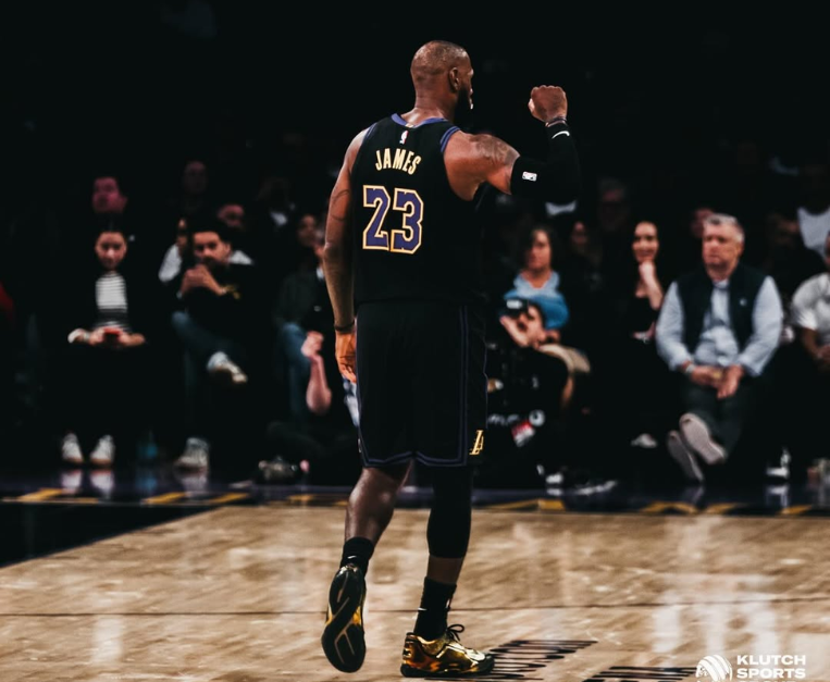 ristorante-buckets-lebron-james-akron-progetto-sociale-ospitalita