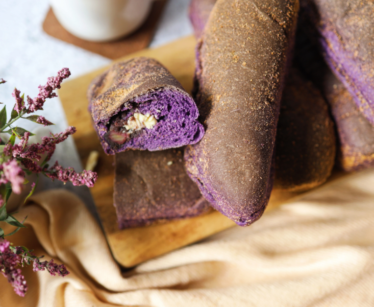 ube-cos-e-tubero-viola-filippino-caffe