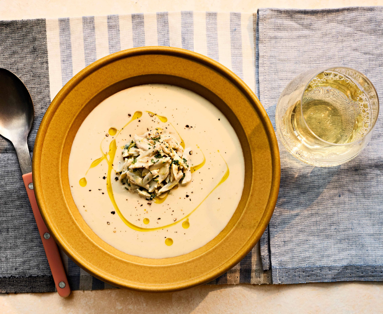 vellutata-di-sedano-rapa-con-granchio-al-limone