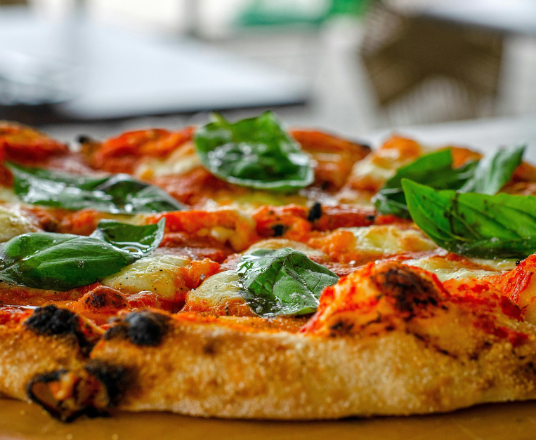 prezzo-pizza-bibita-aumenti-italia
