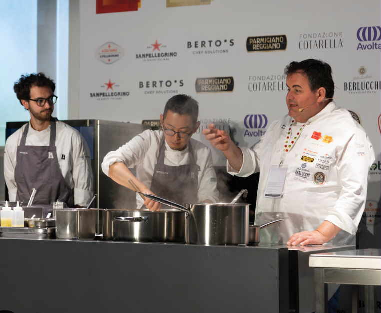 identita-di-bufala-mozzarella-cucina-italiana-evoluzione-gennaro-esposito