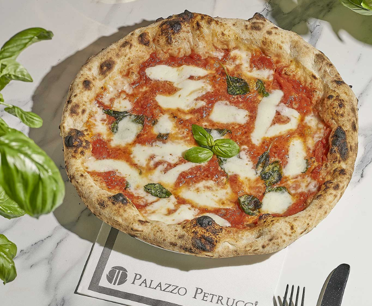 dove-mangiare-napoli-agosto-2026-palazzo-petrucci