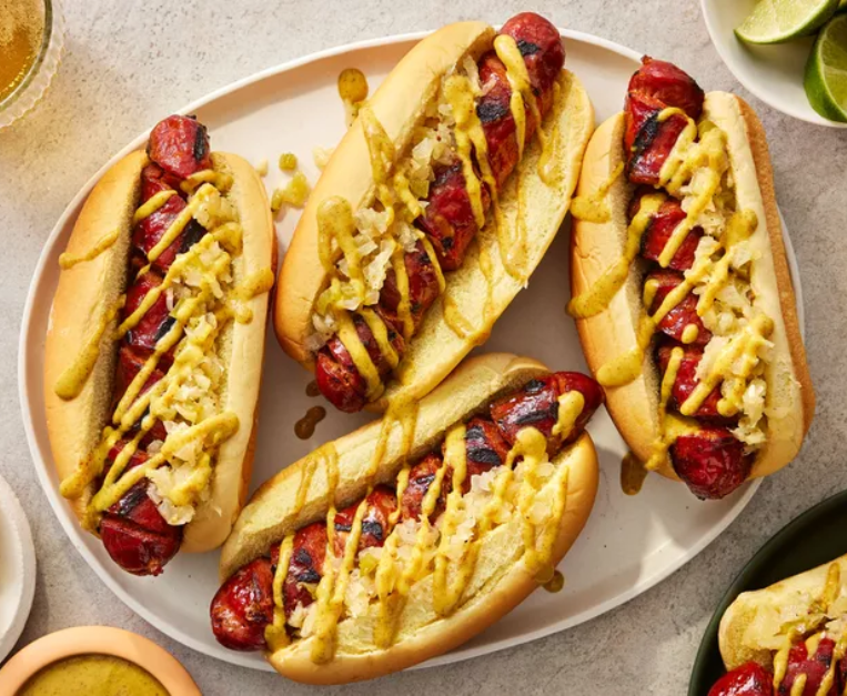 hot-dog-in-stile-hawaiano-per-festeggiare-il-4-luglio-in-pieno-stile-americano