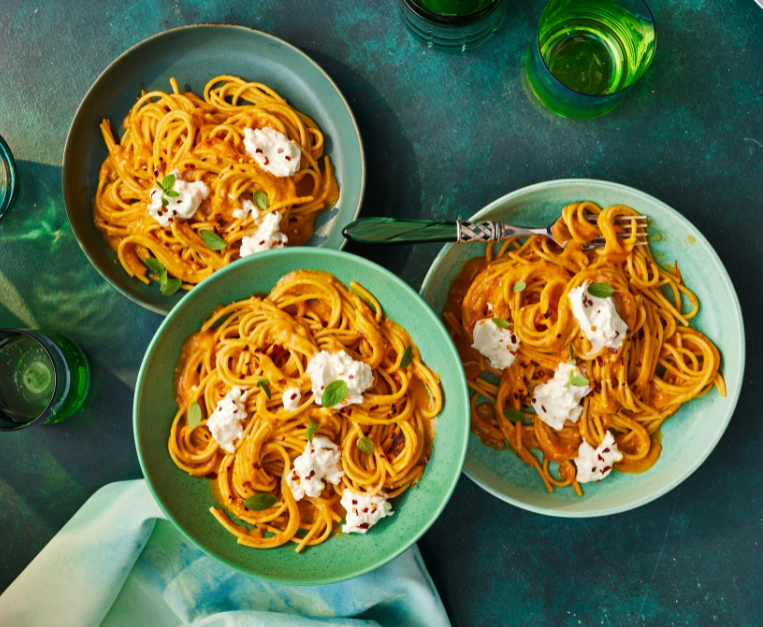 ricetta-pasta-pomodoro-burrata