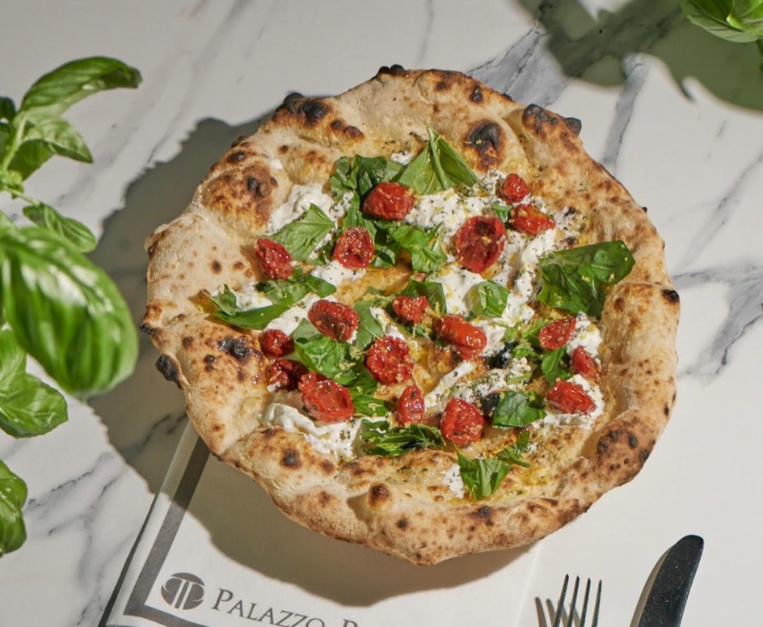 palazzo-petrucci-pizzeria-napoli