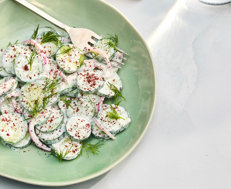insalata-di-cetrioli-alla-panna-acida