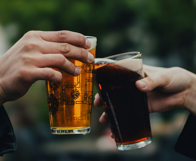 birra-doppio-malto-falsi-miti-colore-schiuma