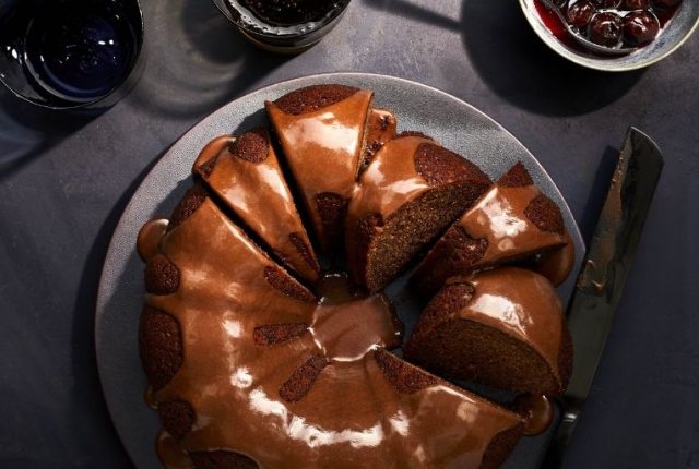 Cacao Cola Bundt Cake