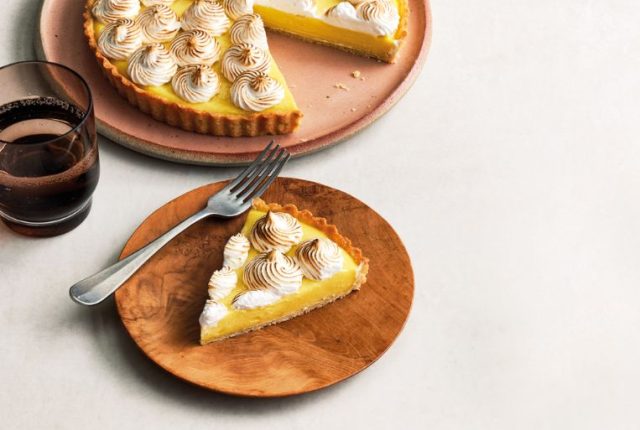 Crostata meringata con crema al limone