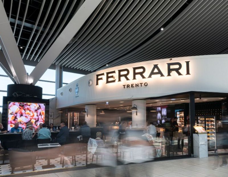 Ferrari Spazio Bollicine all'aeroporto di Fiumicino