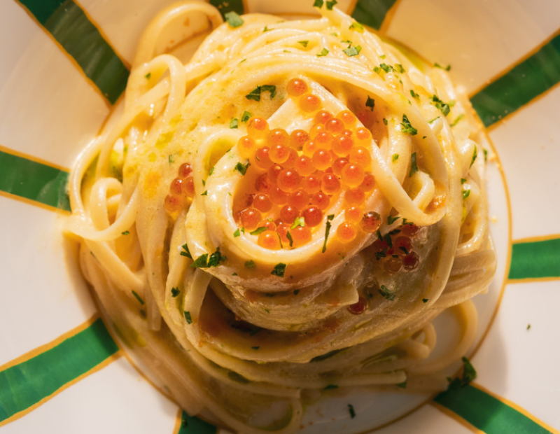Linguina con bottarga nostrana e uova di trota