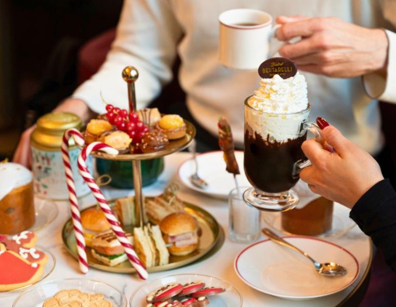 La merenda di Natale al Palazzo Touring Club Milan, A Radisson Collection Hotel