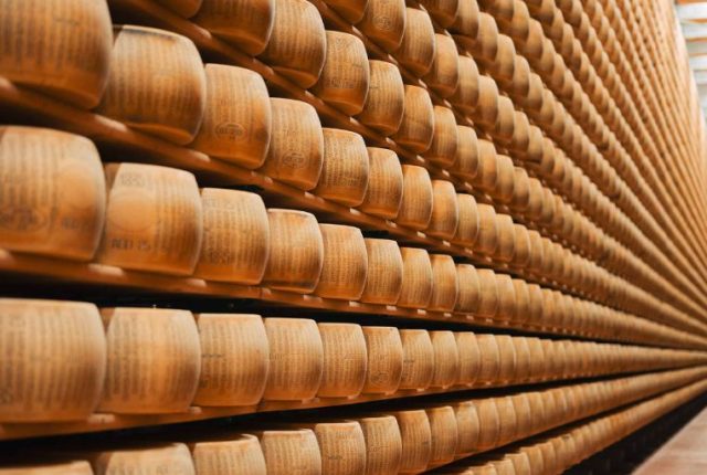 Parmigiano Reggiano Dop Foto Andrea Cantini