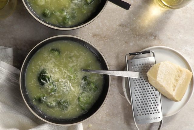 Zuppa di patate e broccoli (ph Screenshot)