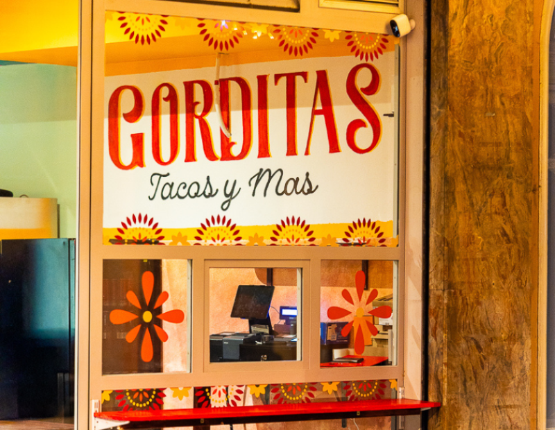 a-bologna-ha-aperto-un-vero-e-autentico-street-food-messicano-gorditas-come-si-mangia