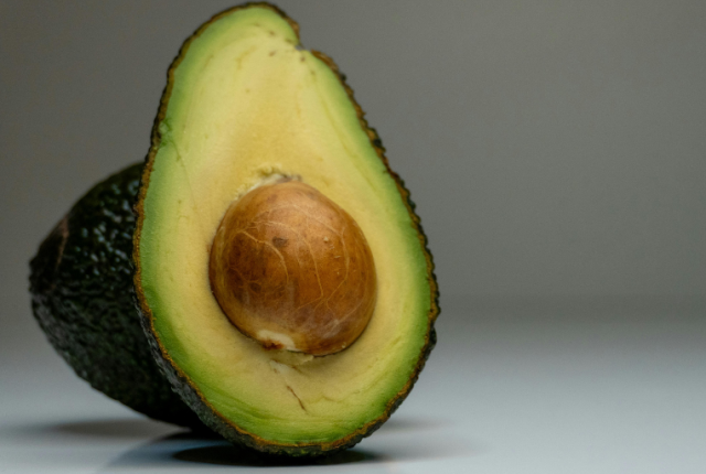 avocado-italia-investimenti-agricoltura-sicilia-economia