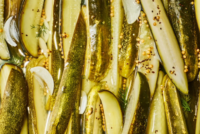 cetriolini-sottaceto-allaneto-facili-e-veloci