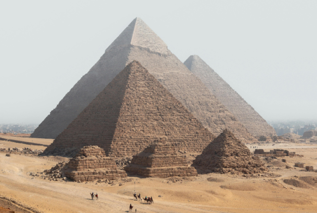 colazione-antico-egitto-pane-birra-cipolle-aglio