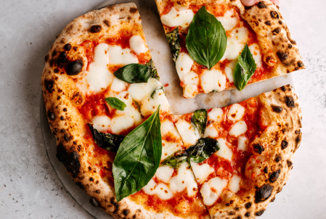 come-si-fa-la-pizza-napoletana-secondo-il-disciplinare