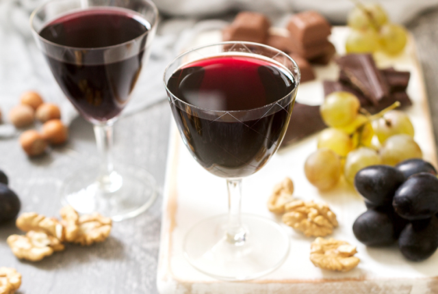 creme-de-cassis-liquore-francese-ribes-nero