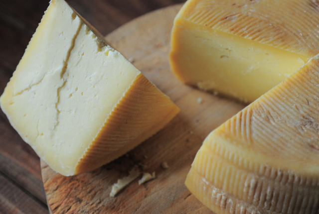 formaggio-crisi-produzione-latte-caldo-clima