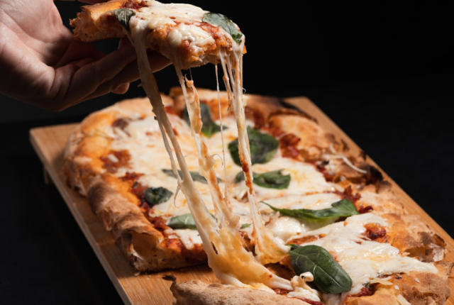 i-vesuviani-pizzeria-castello-di-cisterna-casoria-pomigliano