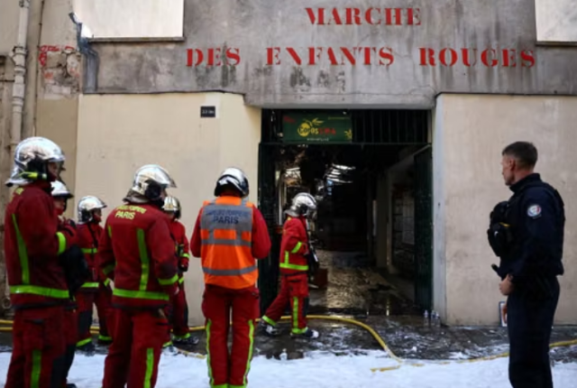 incendio-marche-enfants-rouges-parigi-mercato-coperto