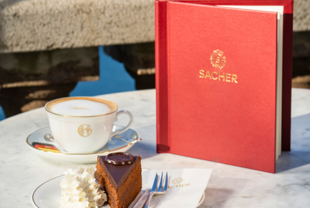 l'Original Sacher-Torte arriva a Sorrento al Grand Hotel Excelsior Vittoria