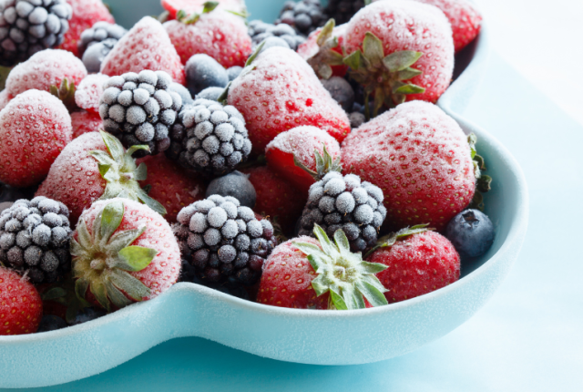 non-mangiare-frutti-di-bosco-congelati-cottura-pericolo-perche