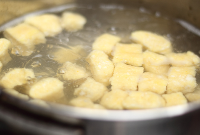 perche-gnocchi-salgono-a-galla-quando-sono-cotti-spiegazione-scientifica
