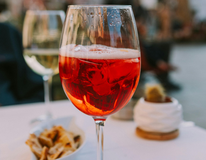 pirlo-aperitivo-bresciano-storia-ricetta-differenza-spritz