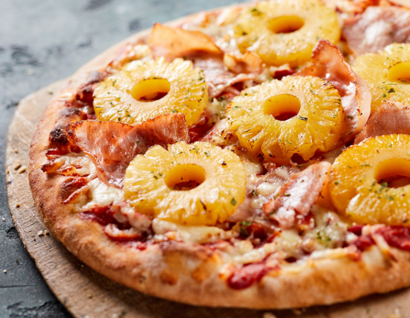 pizza ananas