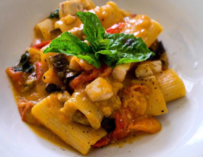 ricetta-rigatoni-pesce-spada-melanzane