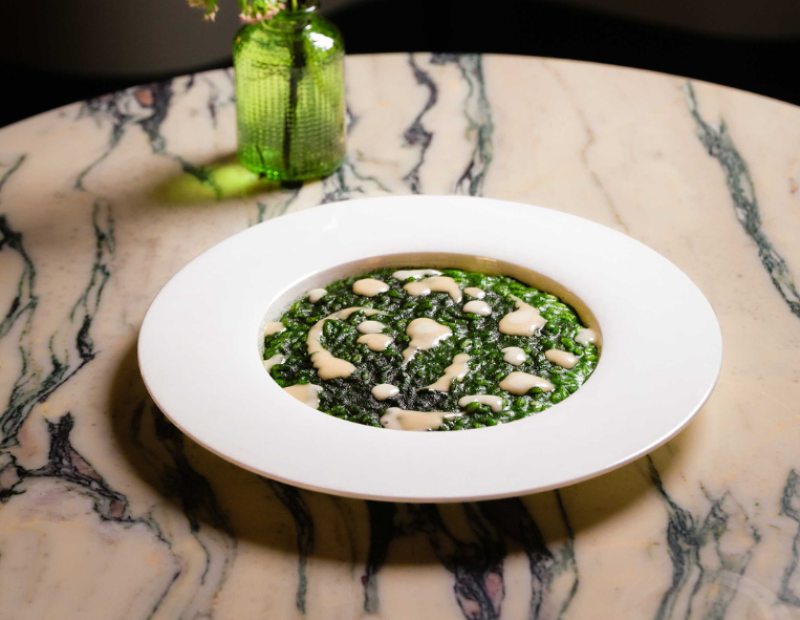 risotto-al-cavolo-nero-pecorino-erborinato-e-mandorla-bianca