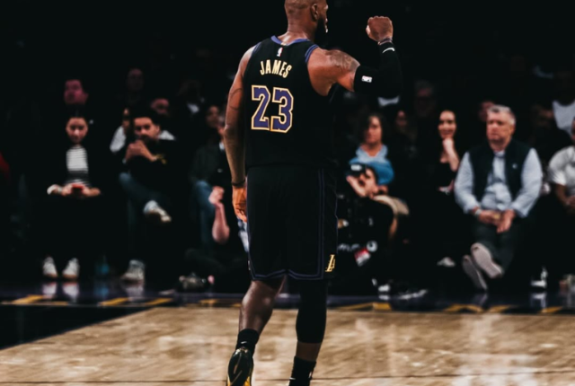 ristorante-buckets-lebron-james-akron-progetto-sociale-ospitalita