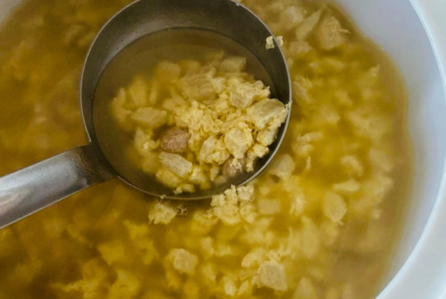 stracciatella-in-brodo-tradizione-natalizia