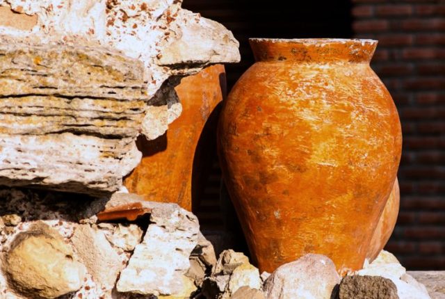 Amphora Revolution
